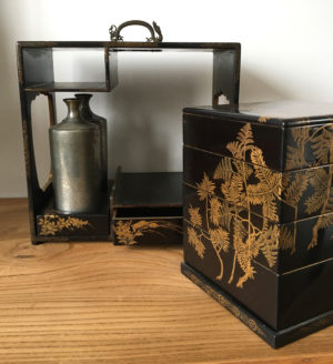 antique japanese bentobox ca 1900 laquer and gilt 